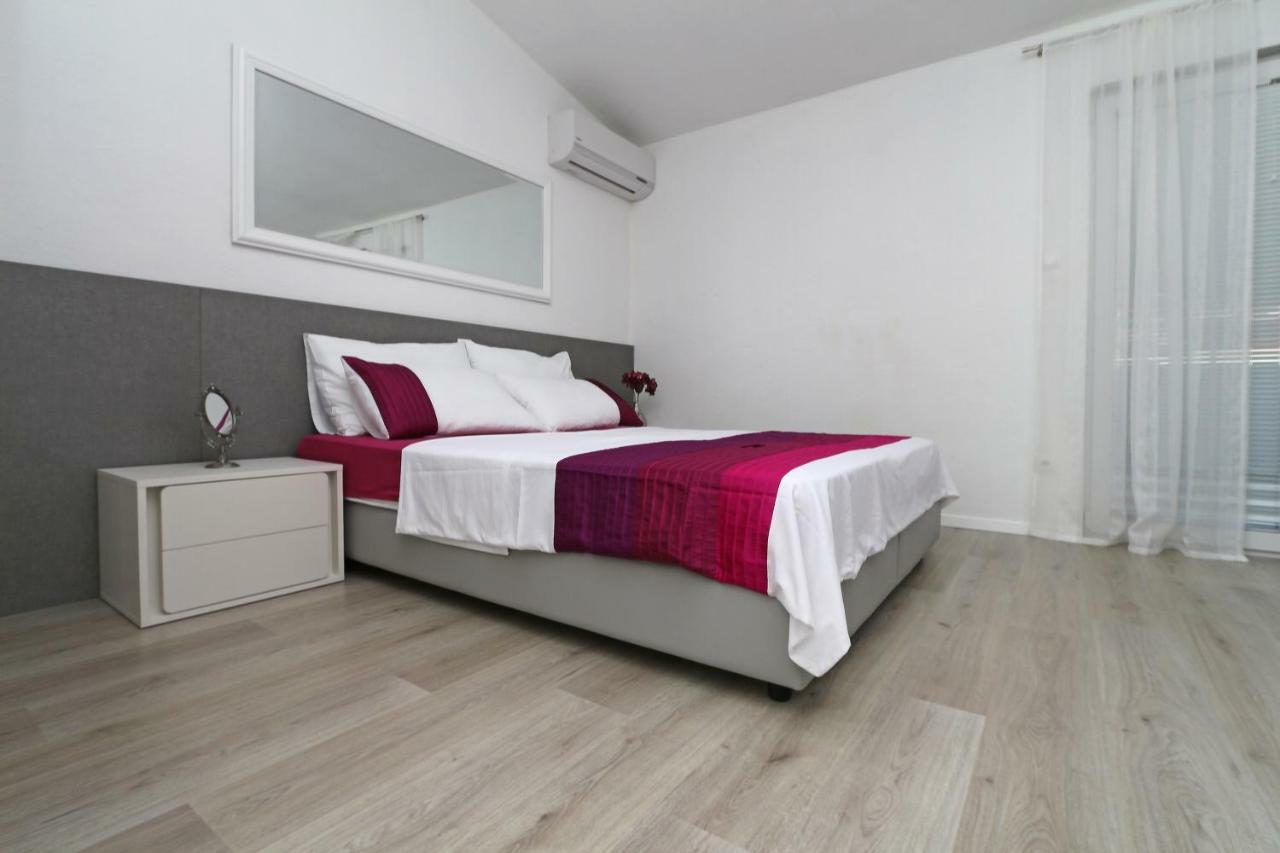 Apartments Turic Makarska Exterior foto